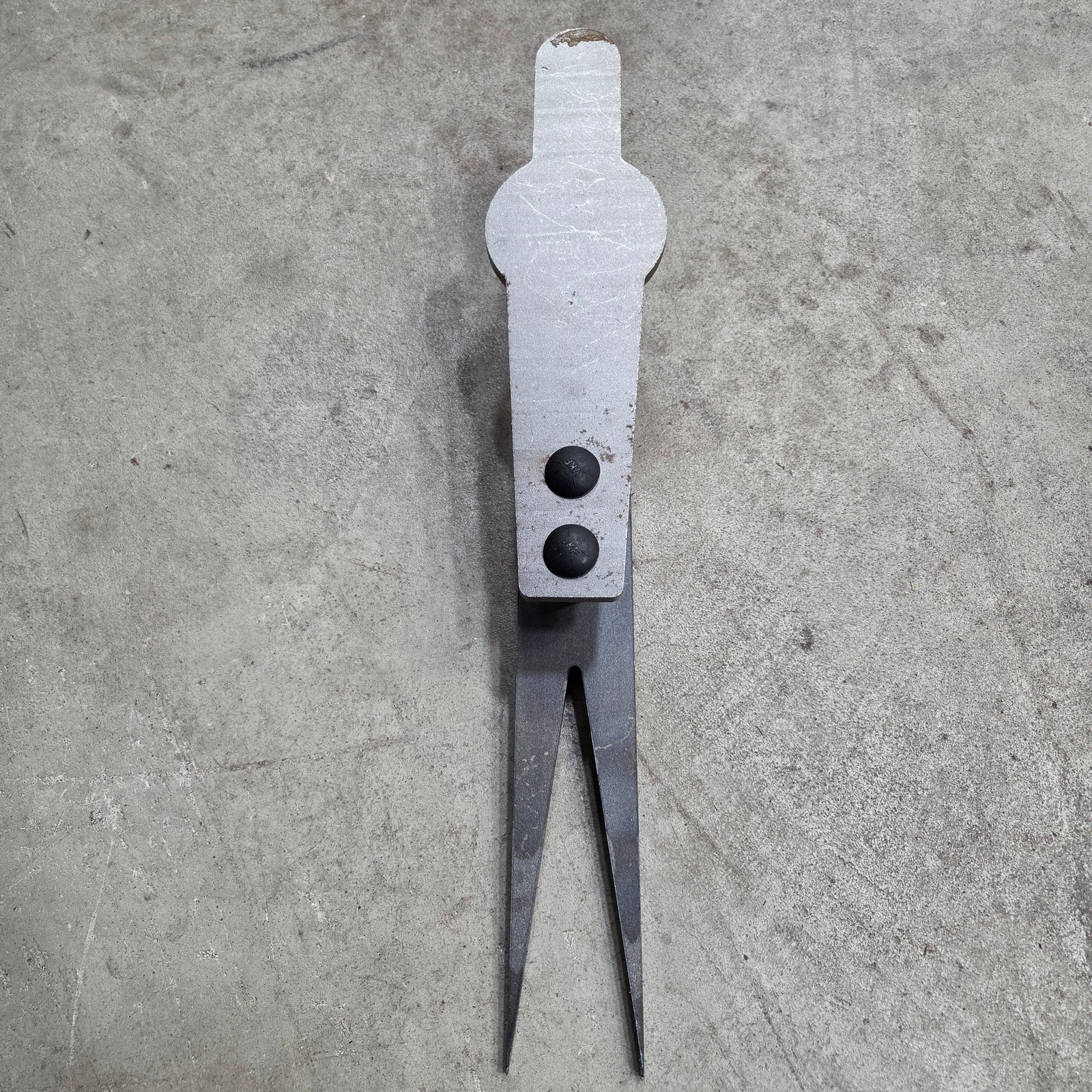 Stake Poppers - Clearance