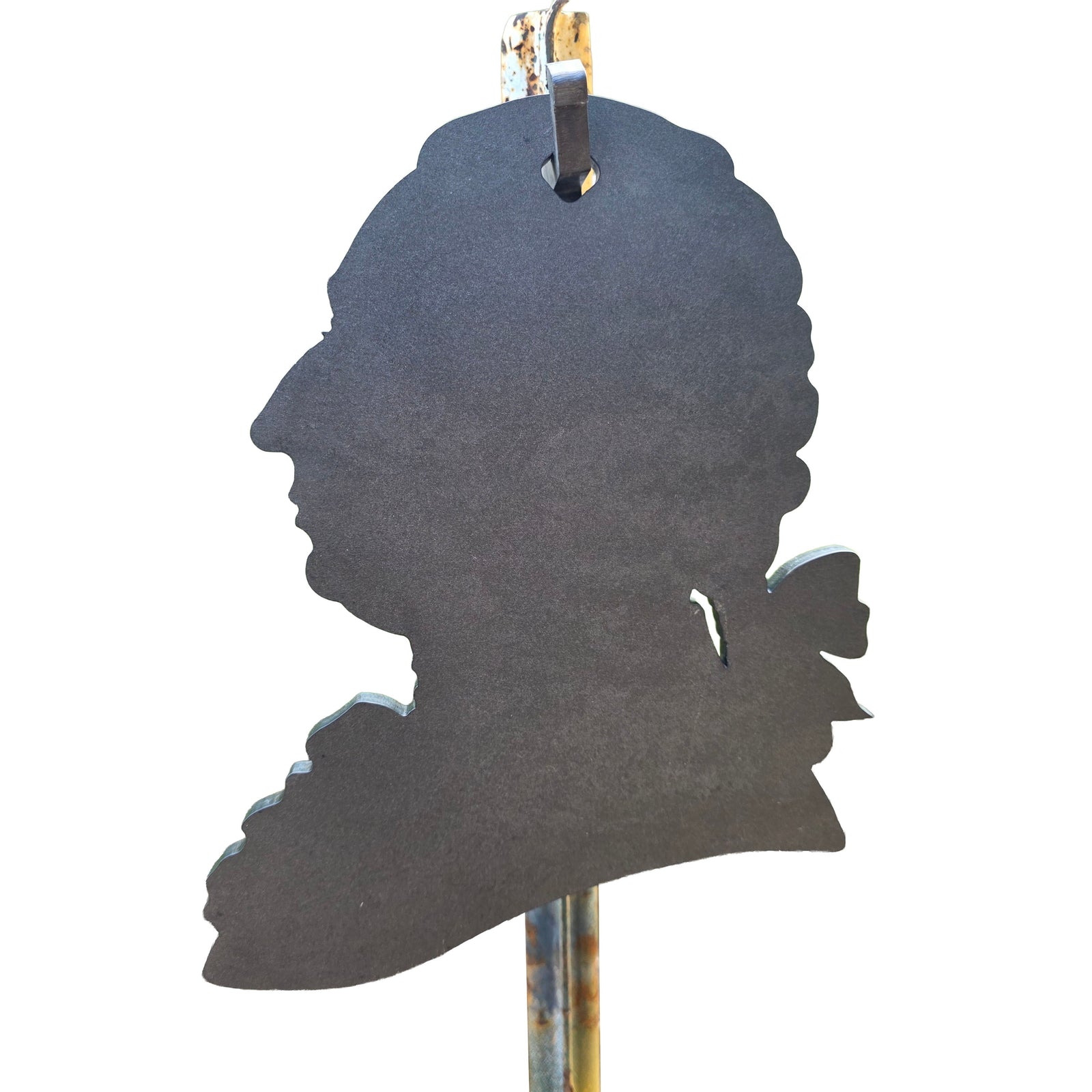 king george III sillhouette SR500-AR500 target hanging on a t-post hook mount